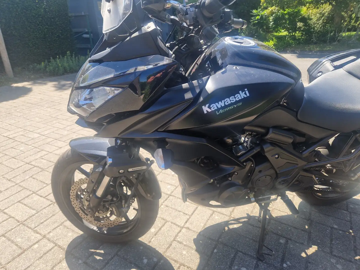 Kawasaki Versys 650 tourer Schwarz - 2