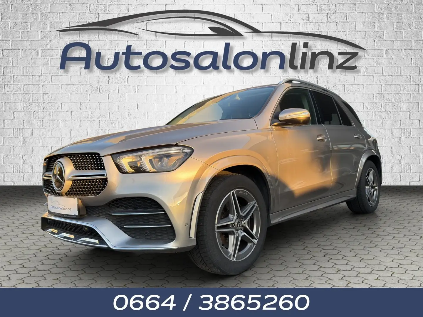 Mercedes-Benz GLE 300 GLE 300 d 4Matic Aut. Silber - 1