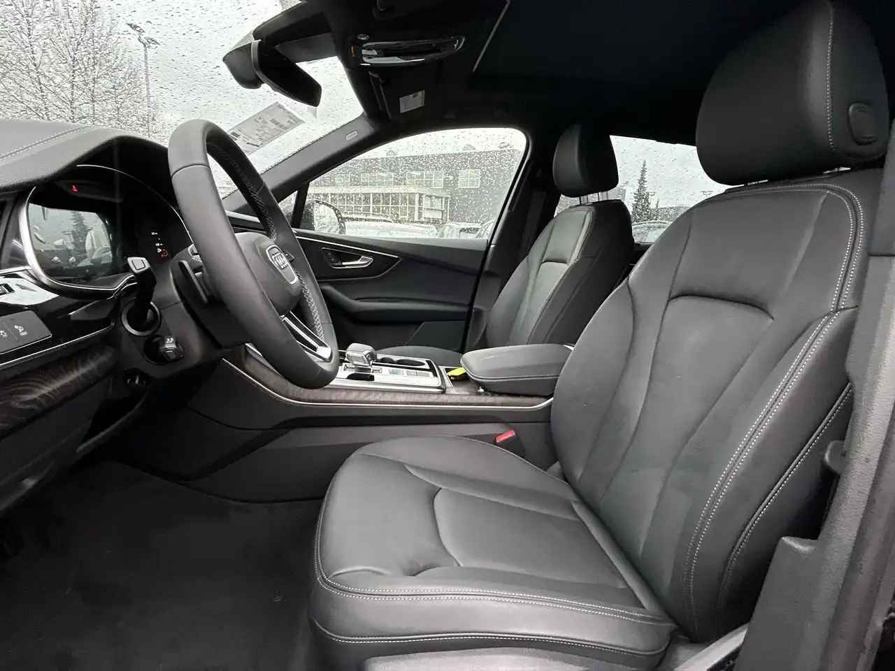 Audi Q7 снимка Audi Q7
