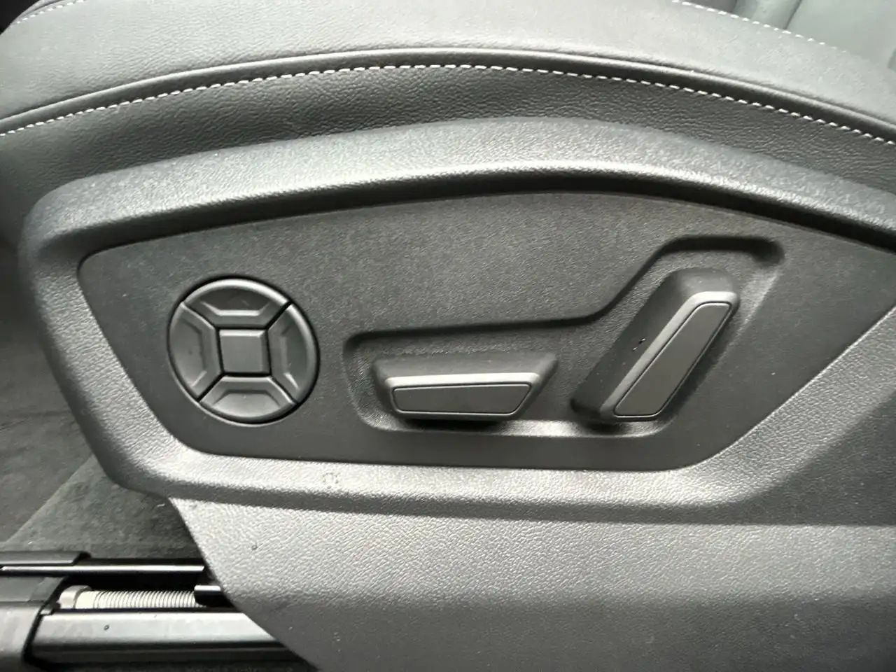 Audi Q7 снимка Audi Q7