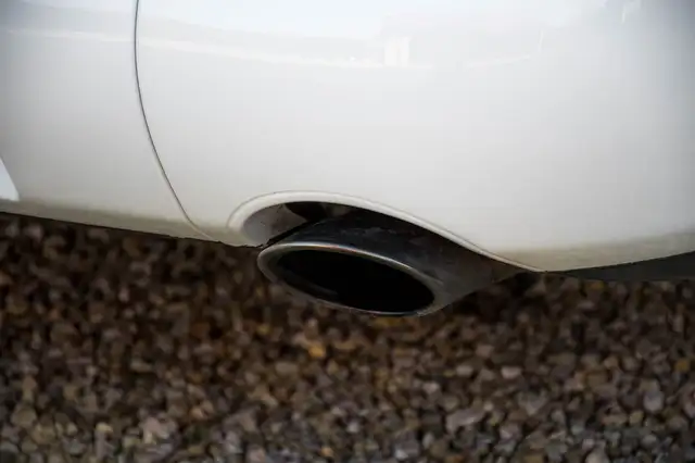 Porsche 911 view 15