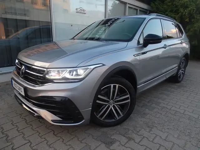 Volkswagen Tiguan Allspace R Line 4Motion *7SITZER*AHK*HUD*