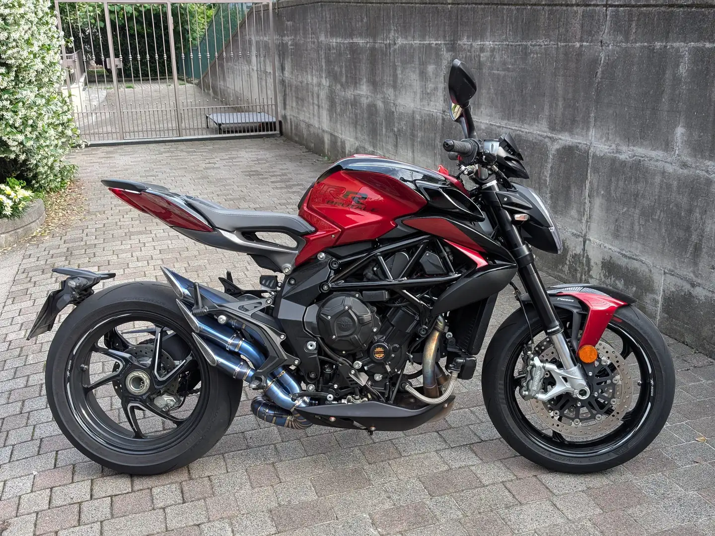 MV Agusta Brutale 800 RR - 1