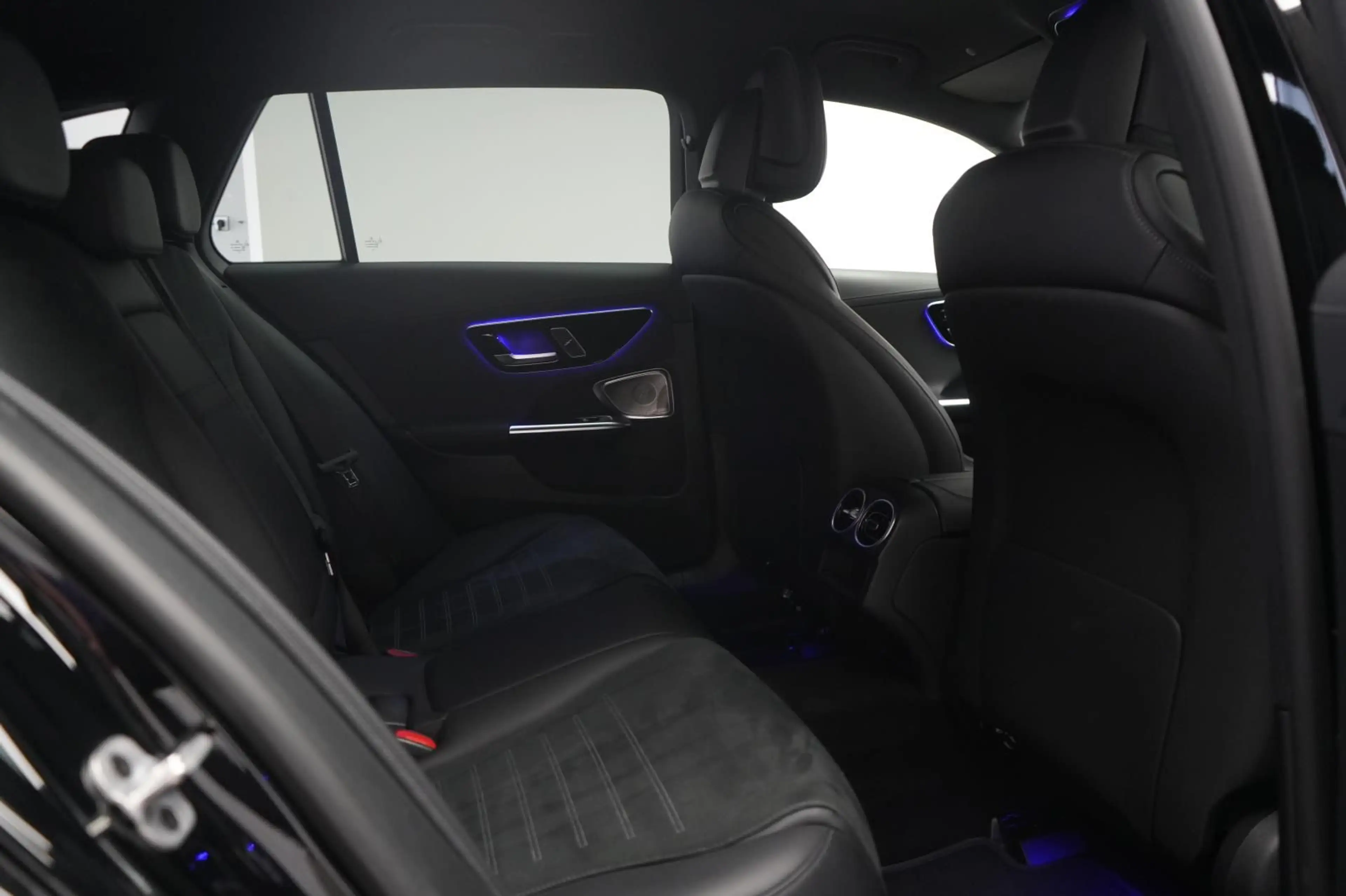 Mercedes-Benz C 300 de T 9G-Tronic AMG Distronic/Kamera/Burmes — photo 10