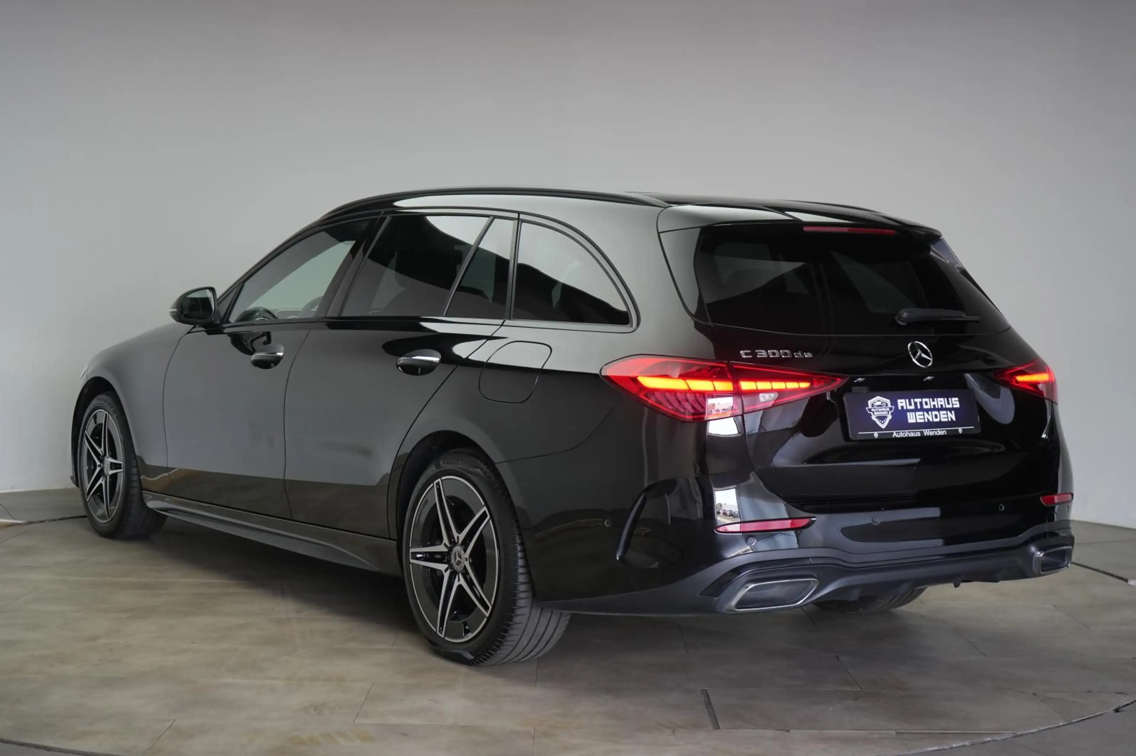 Mercedes-Benz C 300 de T 9G-Tronic AMG Distronic/Kamera/Burmes — photo 4