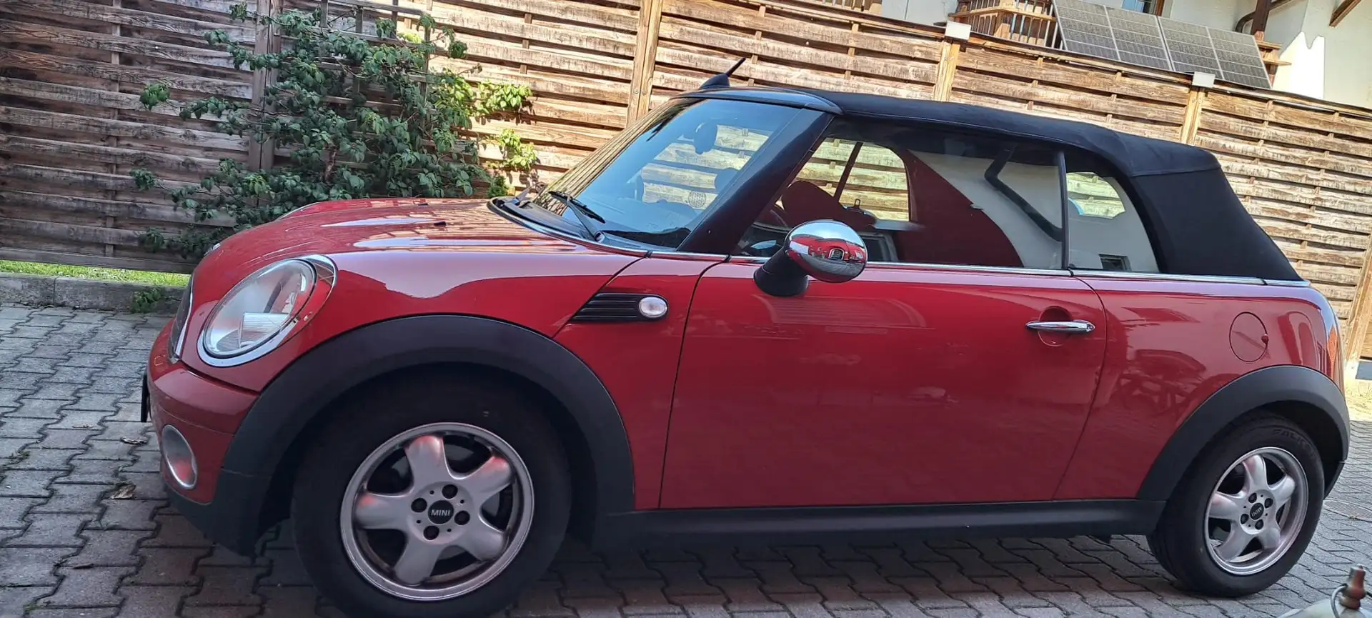 MINI Cooper Cabrio Mini Cooper Cabrio Rot - 1