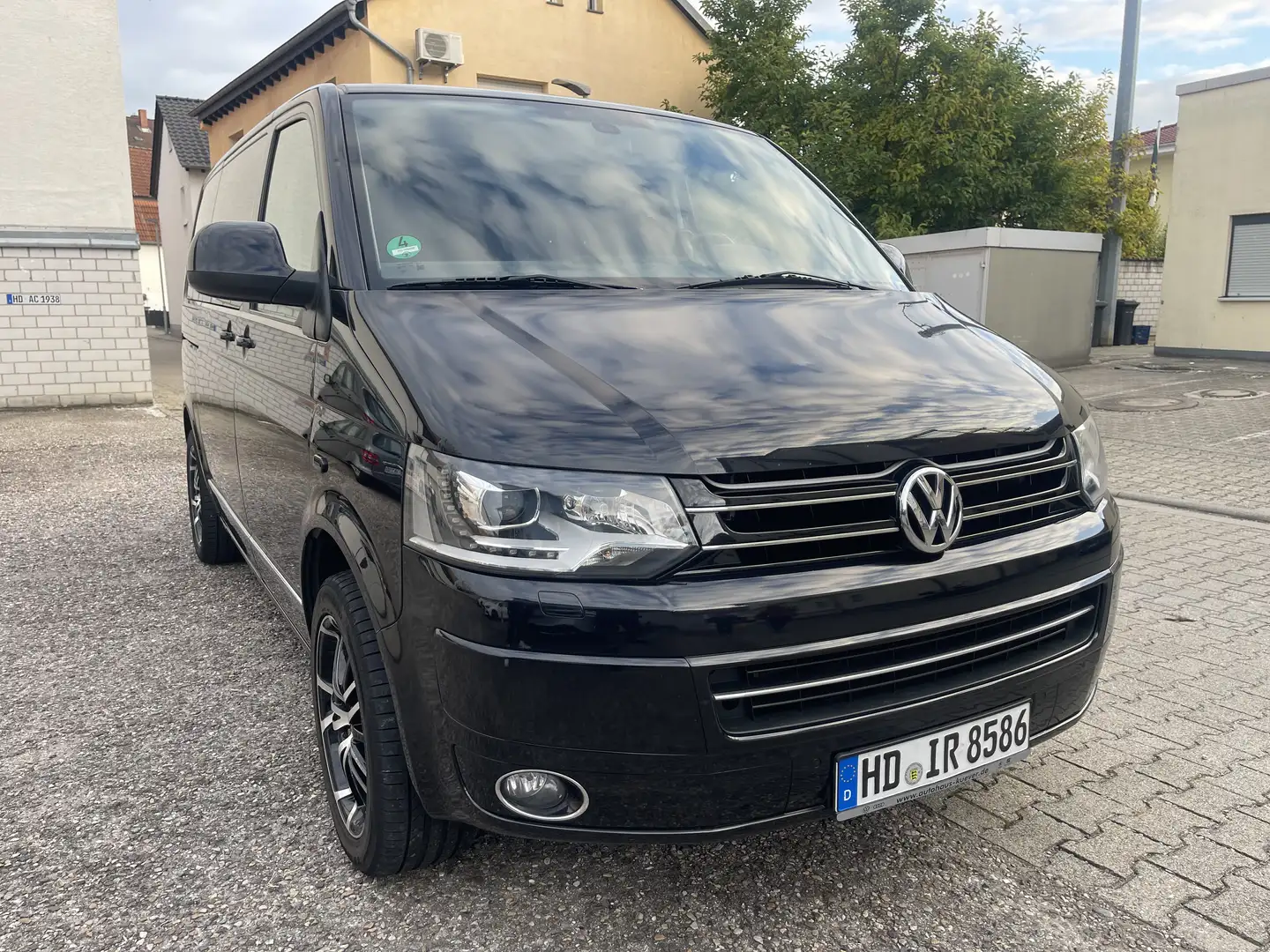 Volkswagen T5 Multivan DSG Highline Automatik Vollausstattung Schwarz - 1