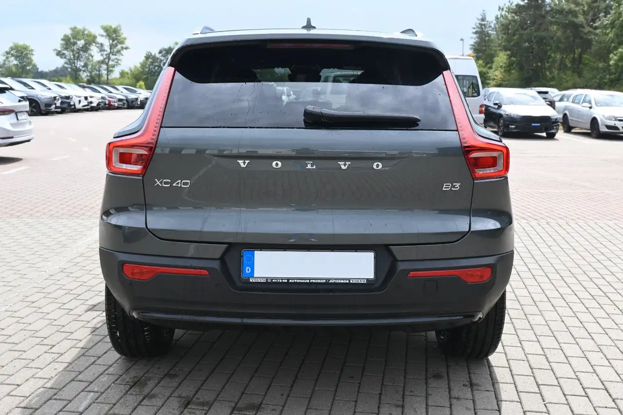Volvo XC40 2026