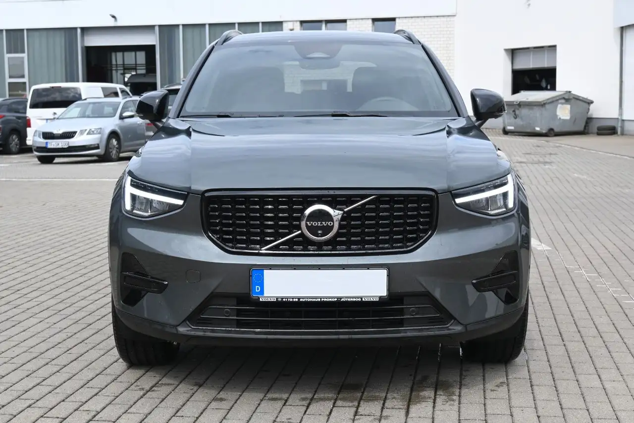 Volvo XC40 2026 — фото 8