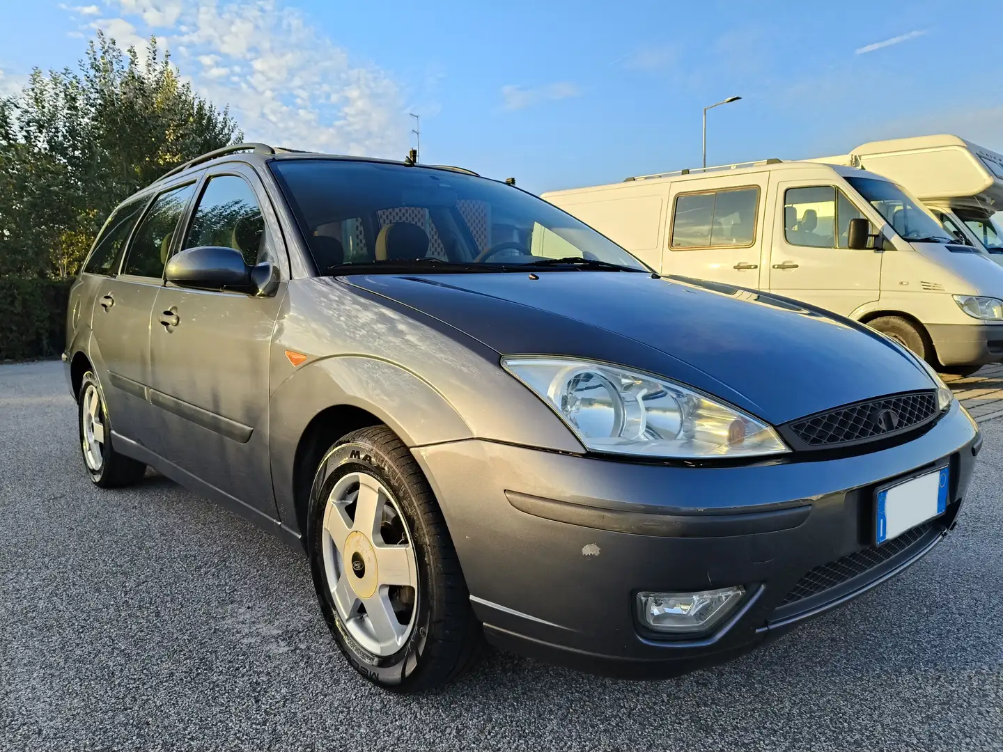 Ford Focus Focus I 2005 5P SW 1.8 tdci Ghia FL WRC AUTO Gris - 1