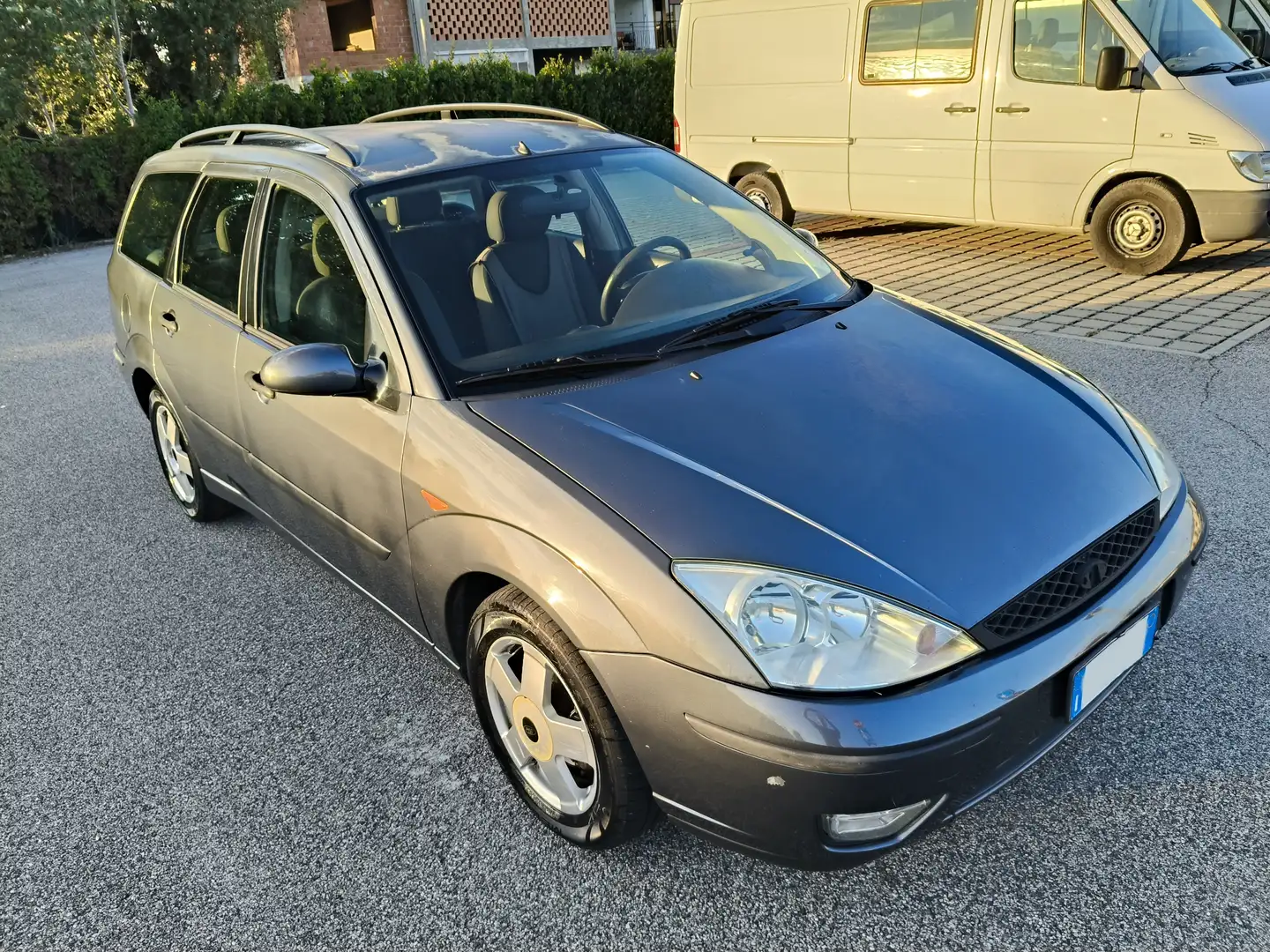 Ford Focus Focus I 2005 5P SW 1.8 tdci Ghia FL WRC AUTO Gris - 2