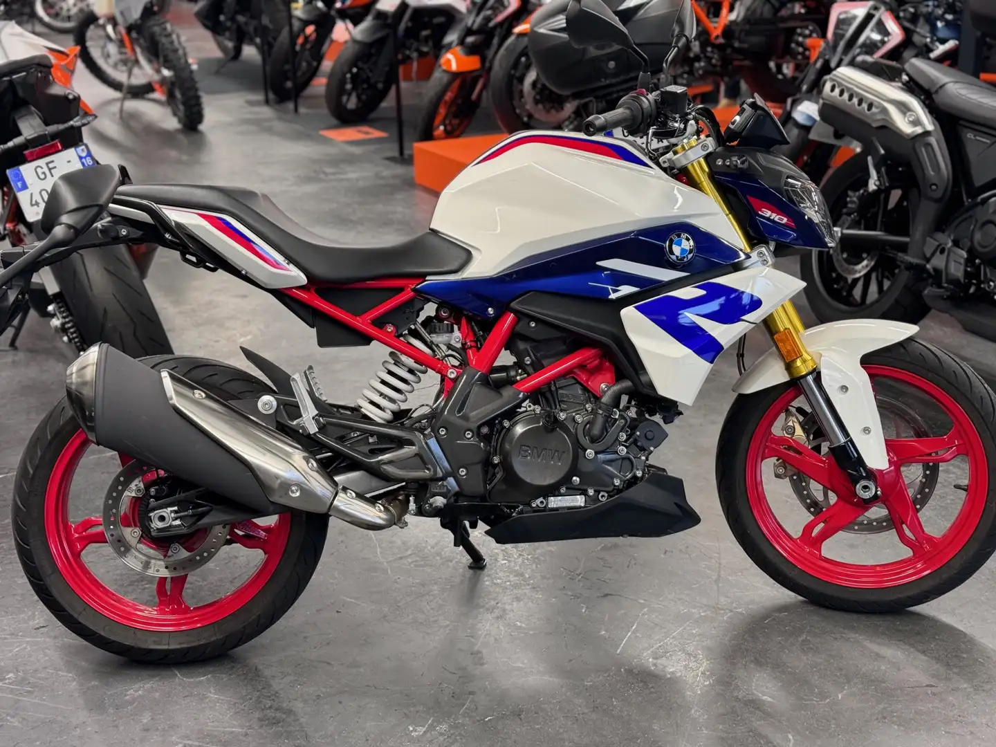 BMW G 310 R Rouge - 2