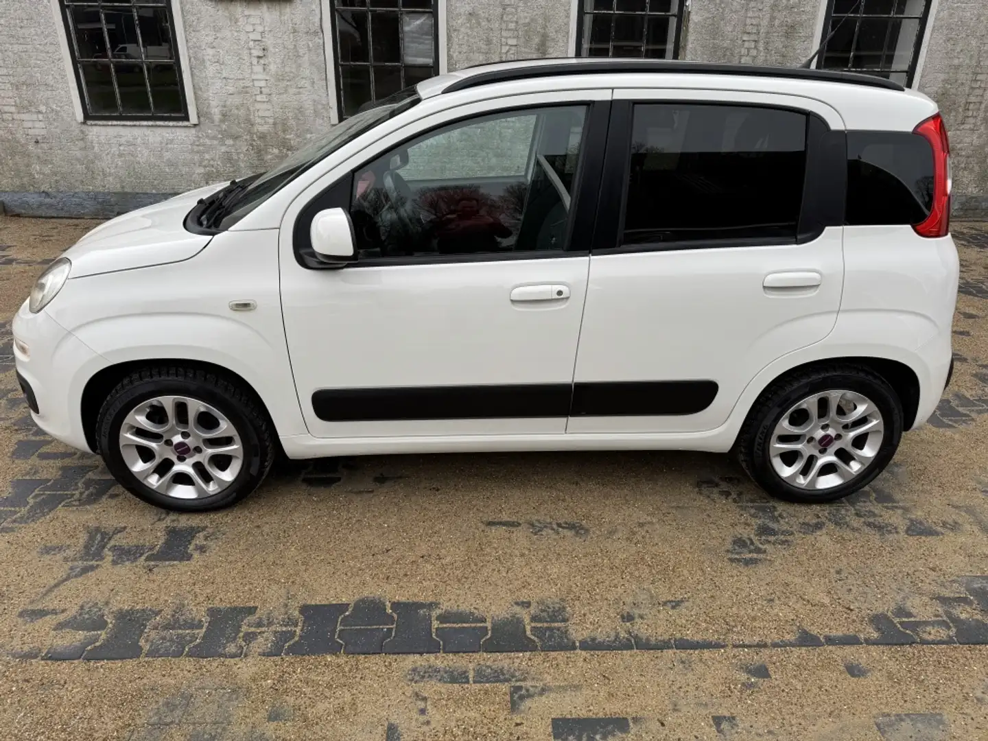 Fiat Panda 0.9 TwinAir Lounge Wit - 2