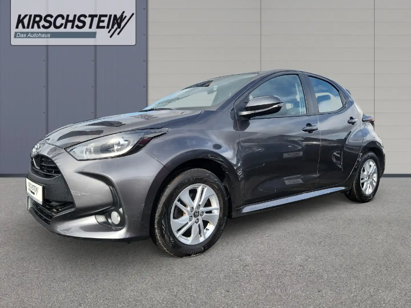 Toyota Yaris Comfort 1.5 Dual-VVT-iE Kamera Sitzheizung Grau - 2