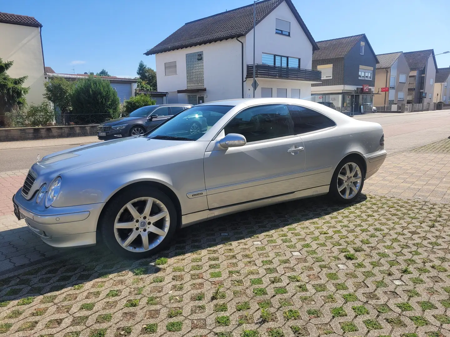 Mercedes-Benz CLK 200 Coupe Kompressor Elegance Silber - 2