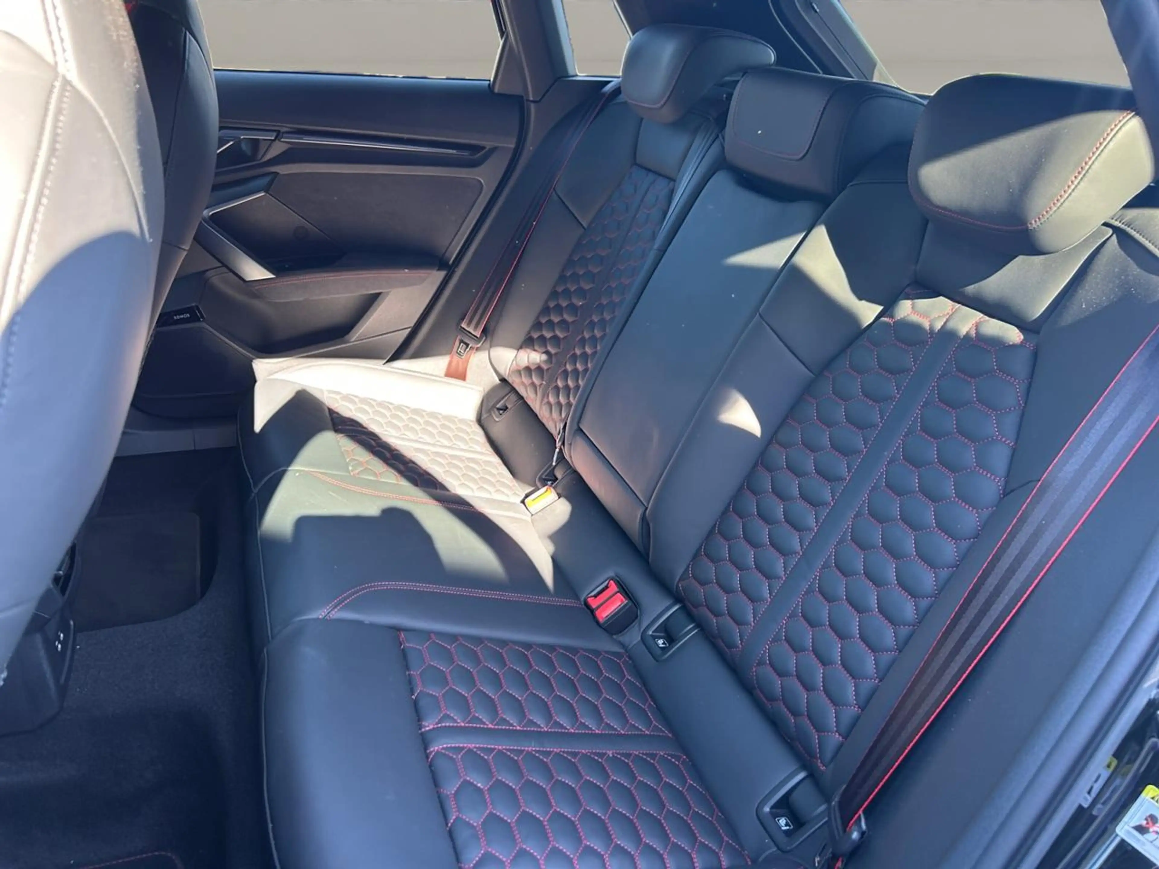 Audi RS3 2.5 TFSI Quattro S tronic — photo 10