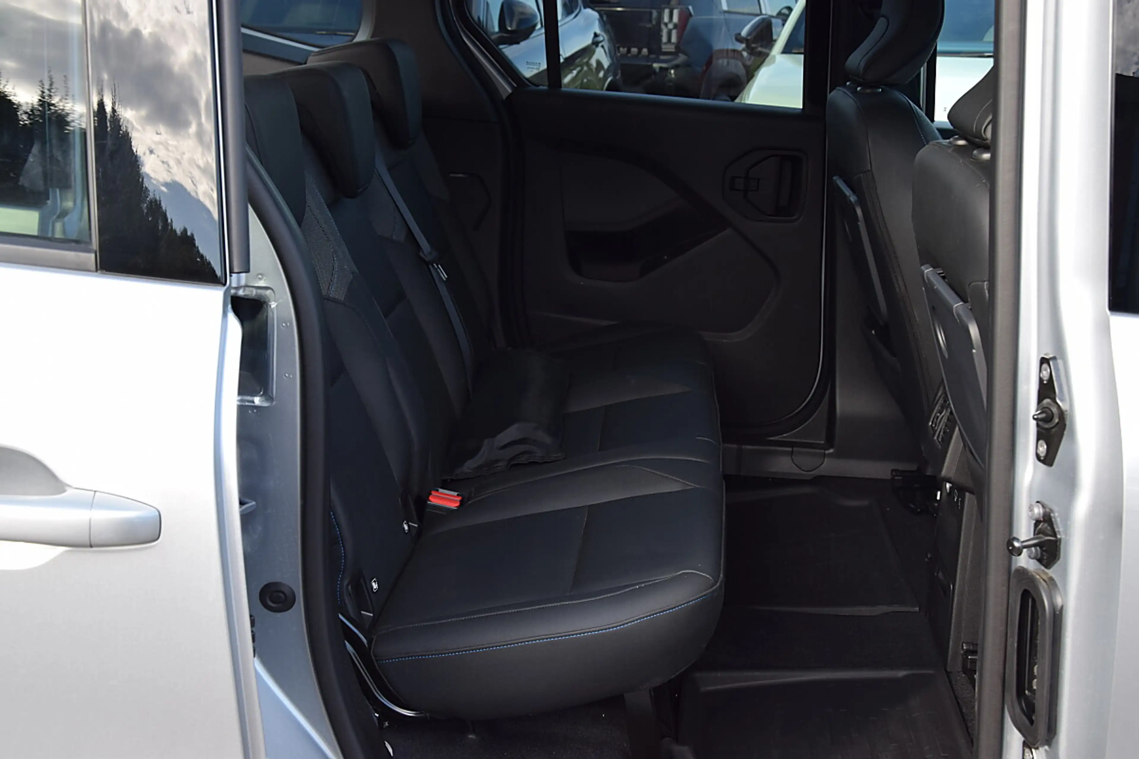 Nissan Townstar L1 DIG-T 130 Tekna 7DCT — photo 7