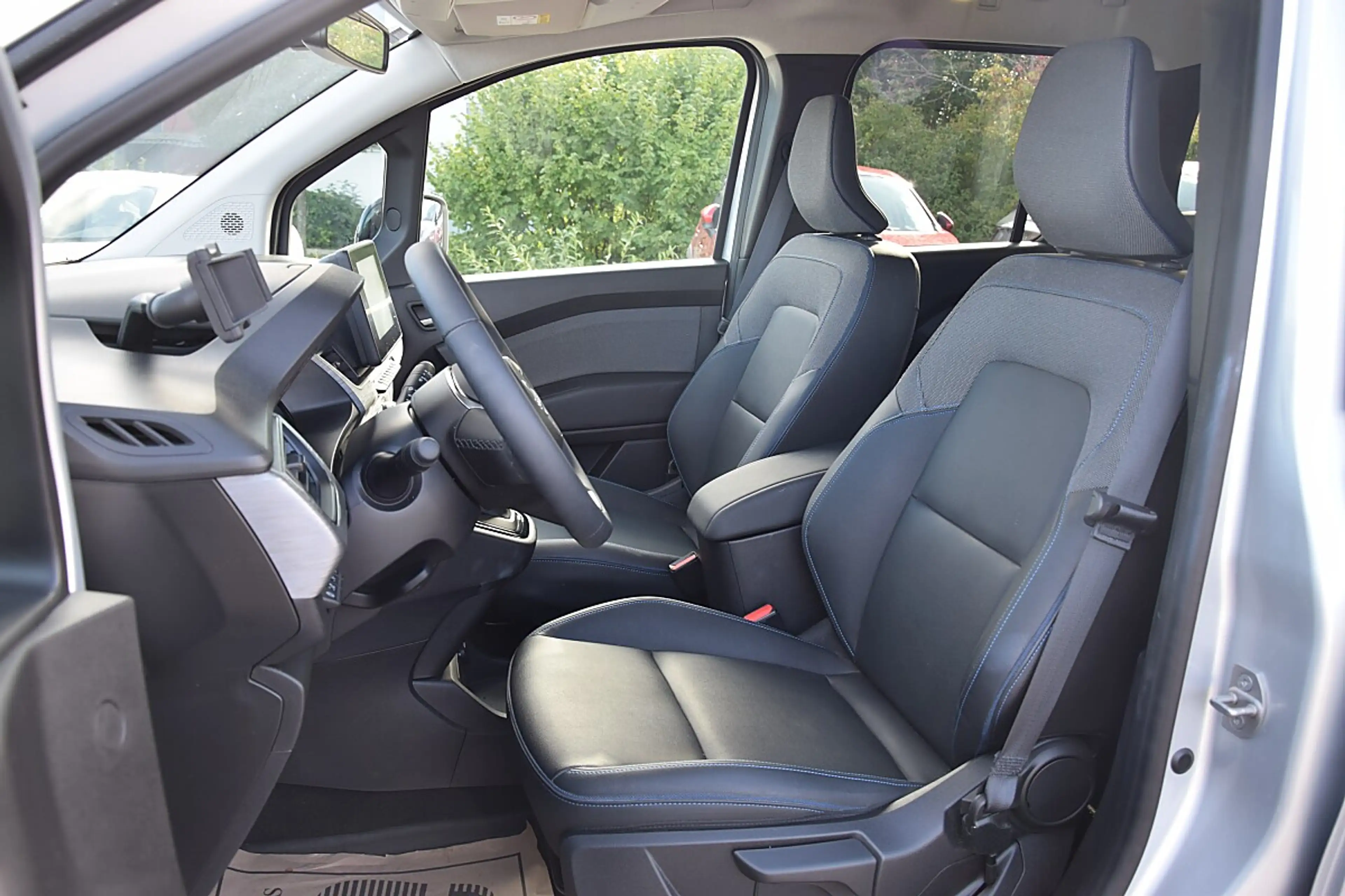 Nissan Townstar L1 DIG-T 130 Tekna 7DCT — photo 11