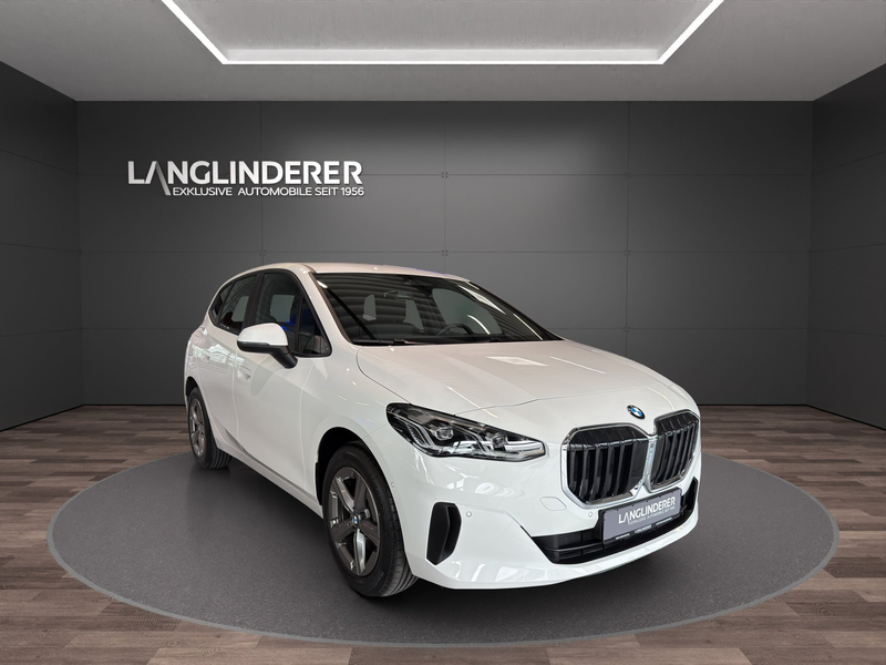 BMW 218 i Active Tourer PremiumPaket Rückfahrkamera — photo 5