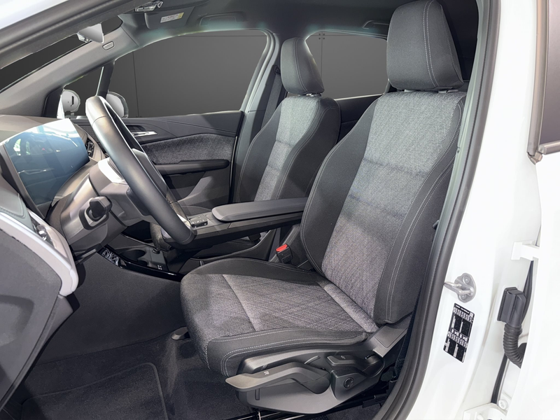BMW 218 i Active Tourer PremiumPaket Rückfahrkamera — photo 11
