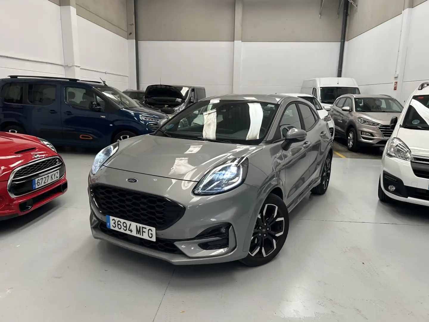 Ford Puma 1.0 EcoBoost MHEV ST-Line X Gold 155 Gris - 1