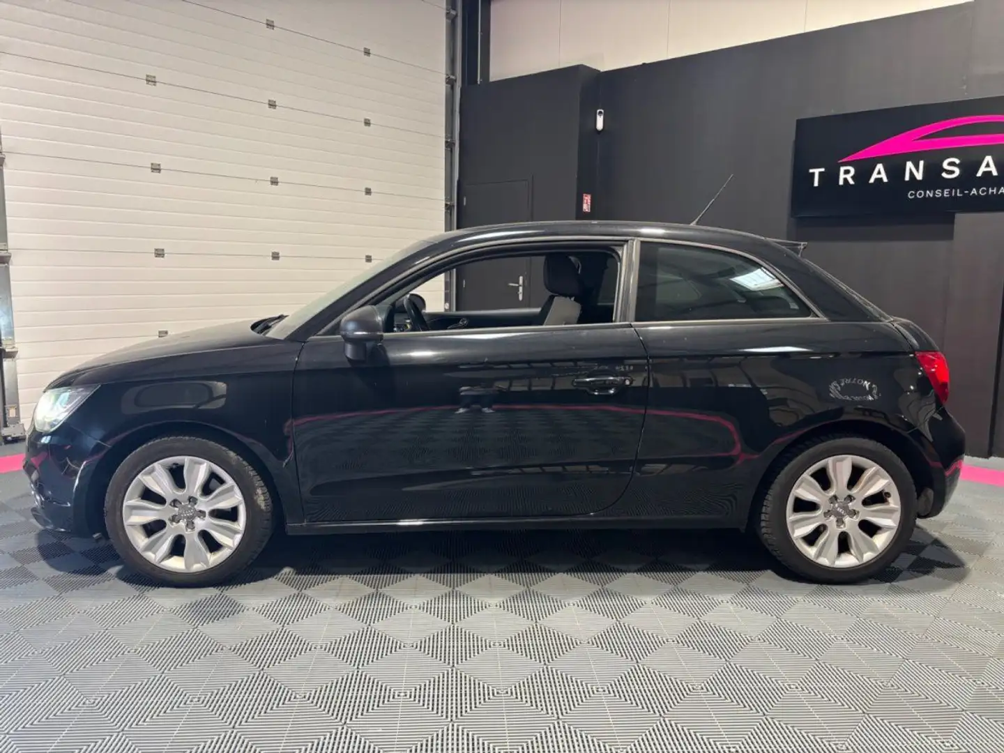 Audi A1 1.4 TFSI 122 Ambiente Negro - 2