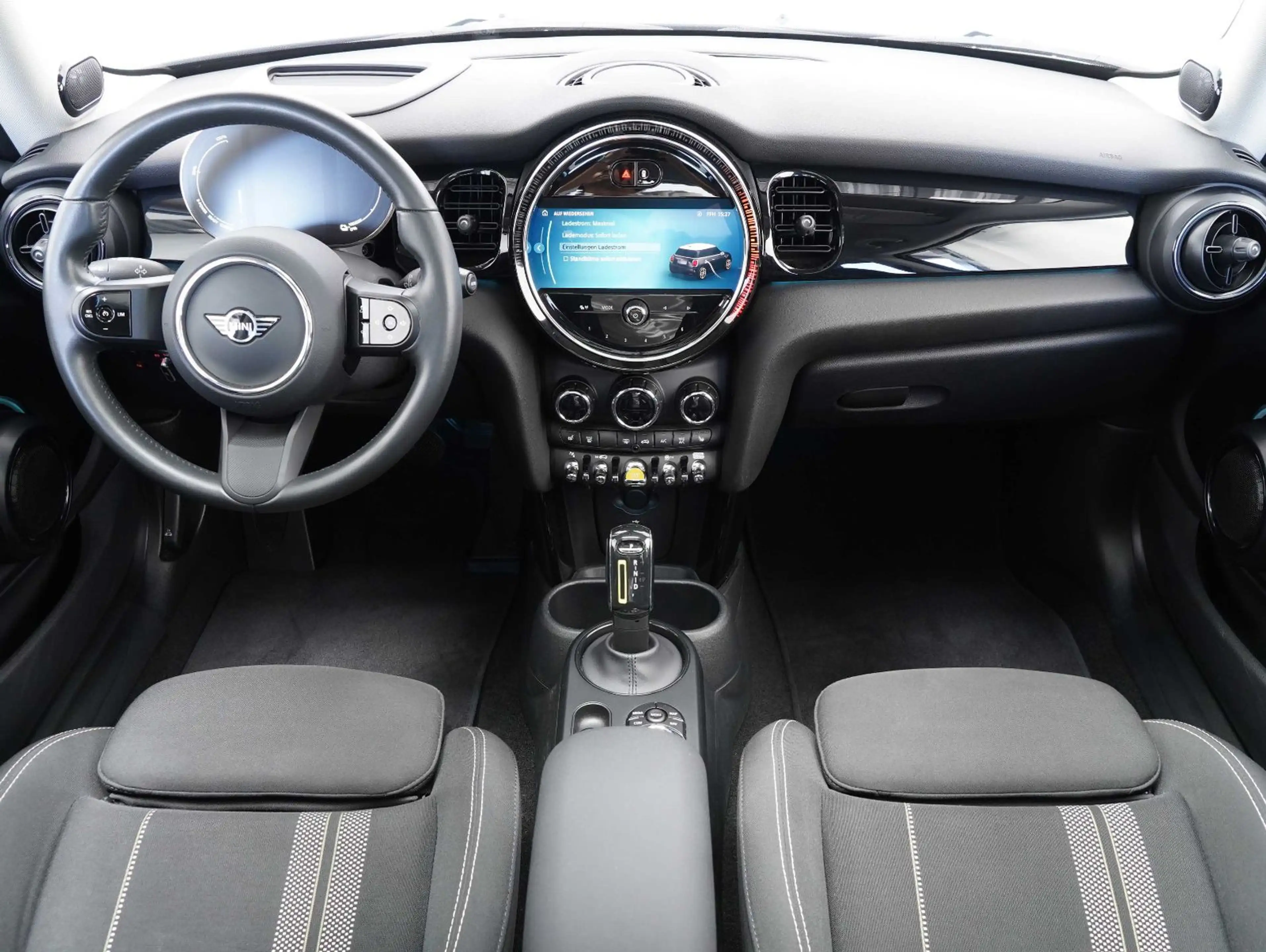 MINI Cooper SE Classic Trim LED/KEYLESS/HEADUP/PANO — photo 9