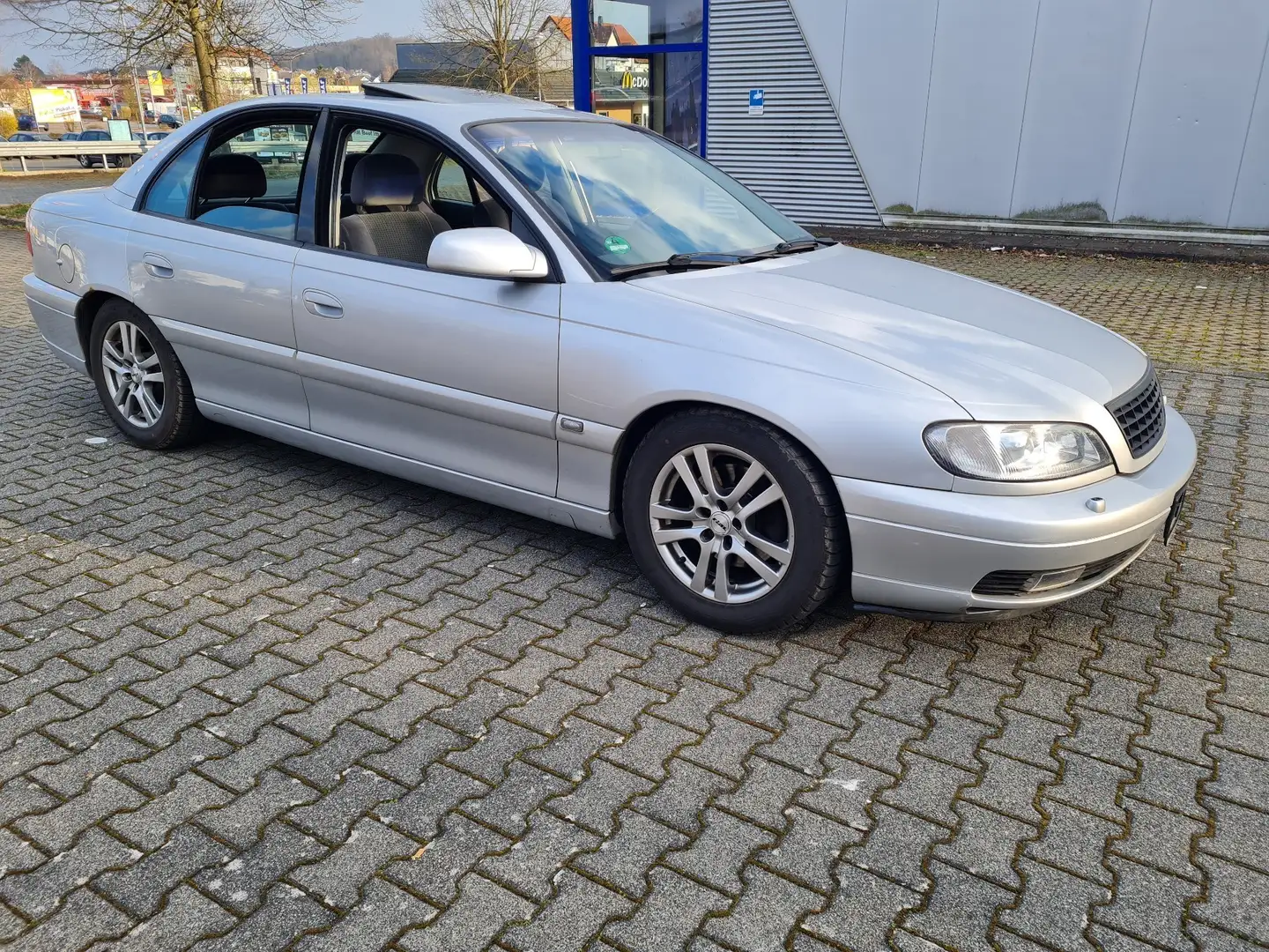 Opel Omega Caravan 2.5 V6 / Tüv bis Nov.25/ 17 zoll alufelgen Silber - 2