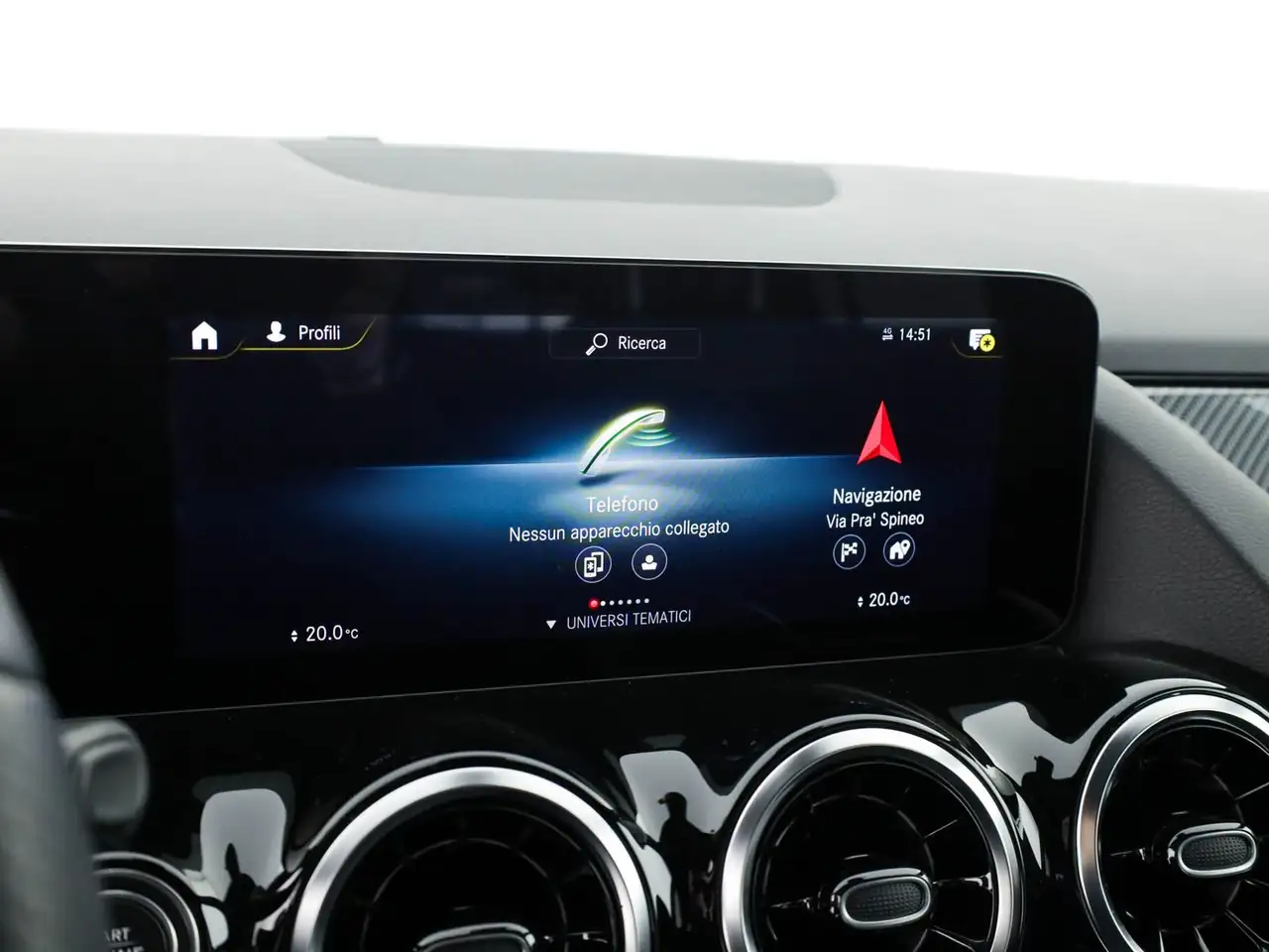 Mercedes-Benz GLA 200 200 d premium 4matic auto 16