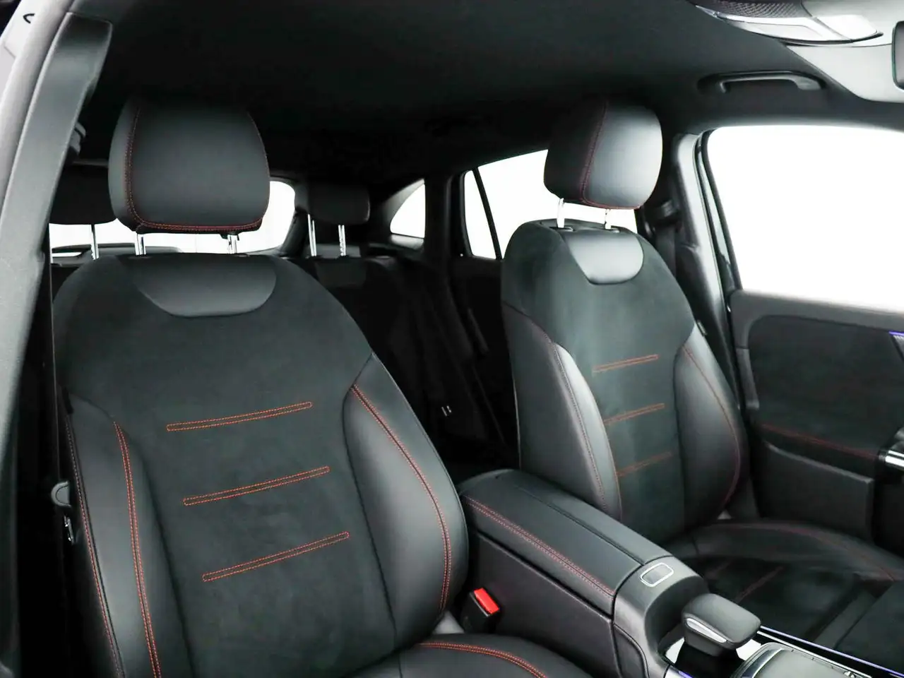 Mercedes-Benz GLA 200 200 d premium 4matic auto 12