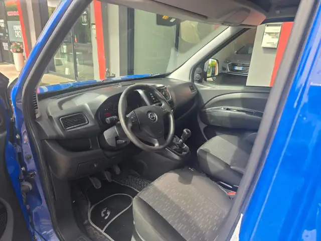 Opel Combo view 27