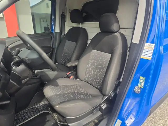 Opel Combo view 25