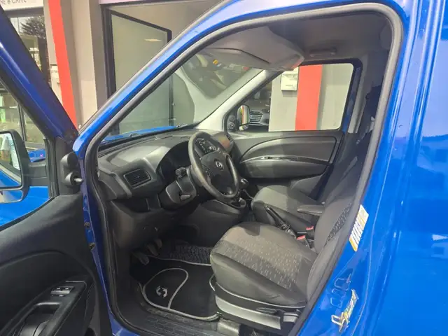 Opel Combo view 18