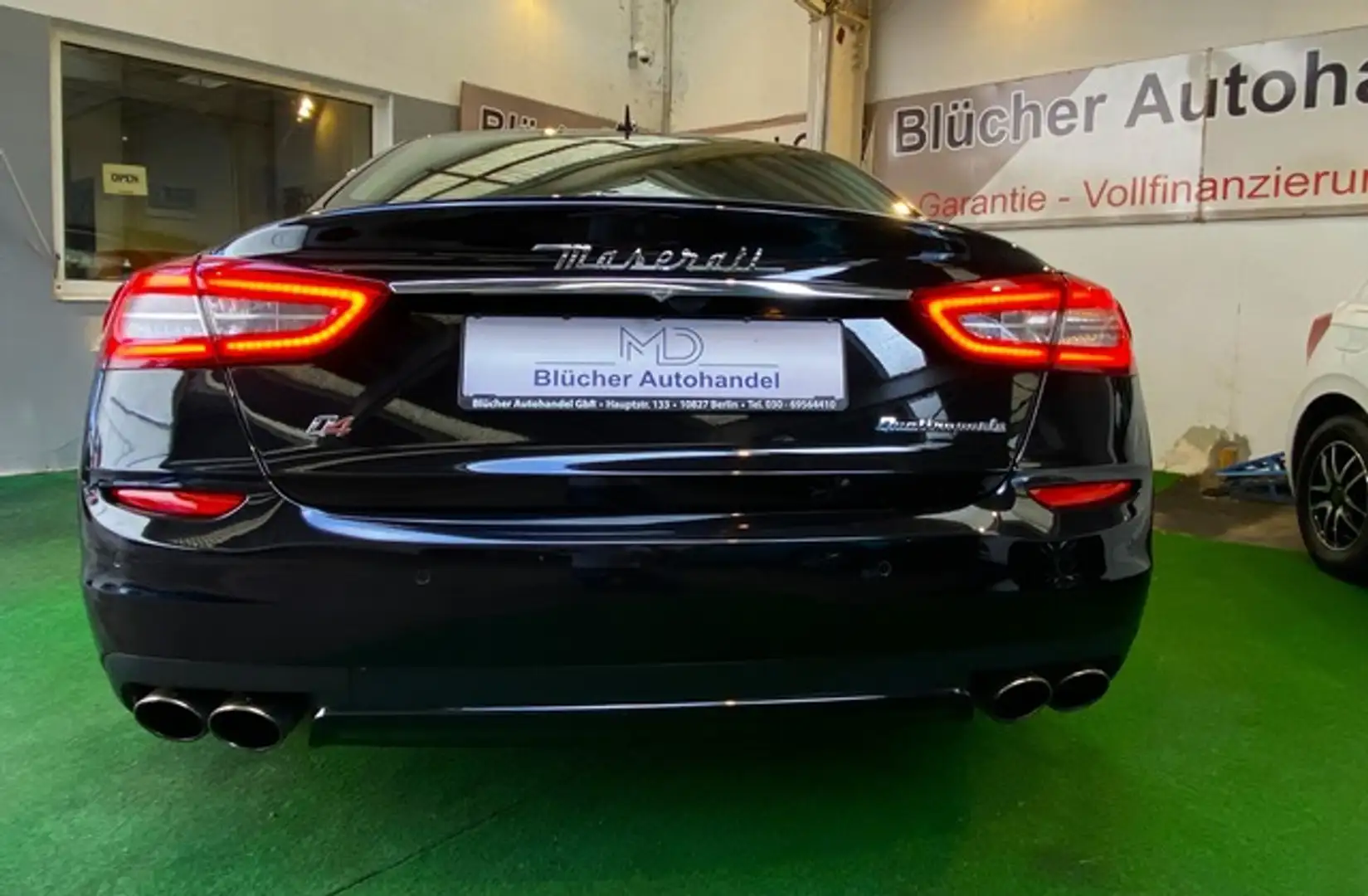 Maserati Quattroporte S Q4 Deutsches Fahrzeug Black - 2