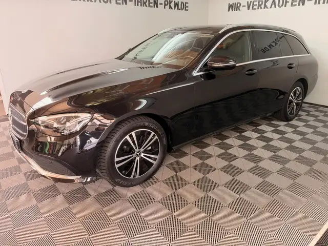 Mercedes-Benz E 200 d T Modell Avantgarde TÜV 05 28