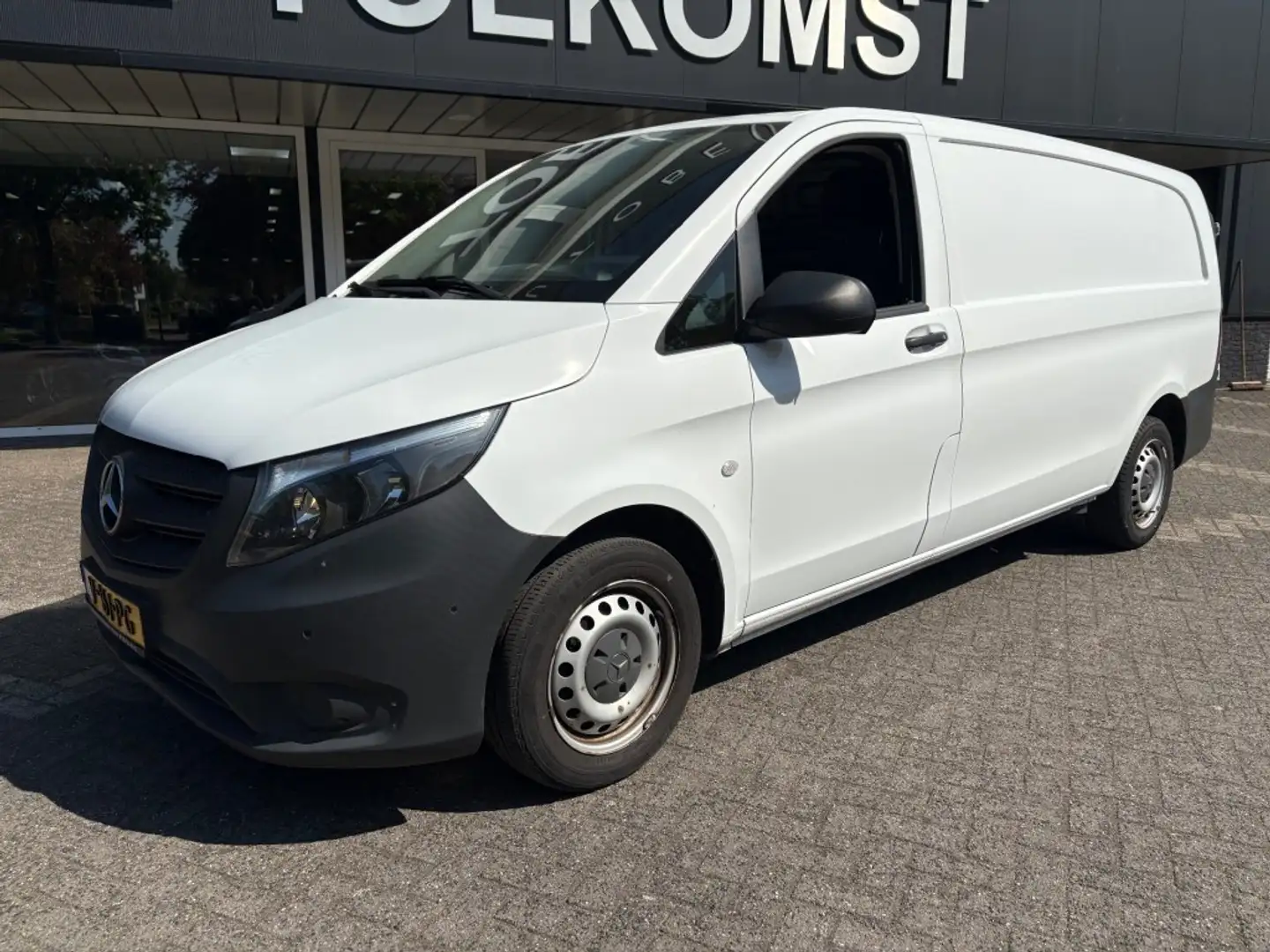 Mercedes-Benz Vito 111 CDI Navigatie Achterdeuren Cruise Trekhaak PDC Wit - 1