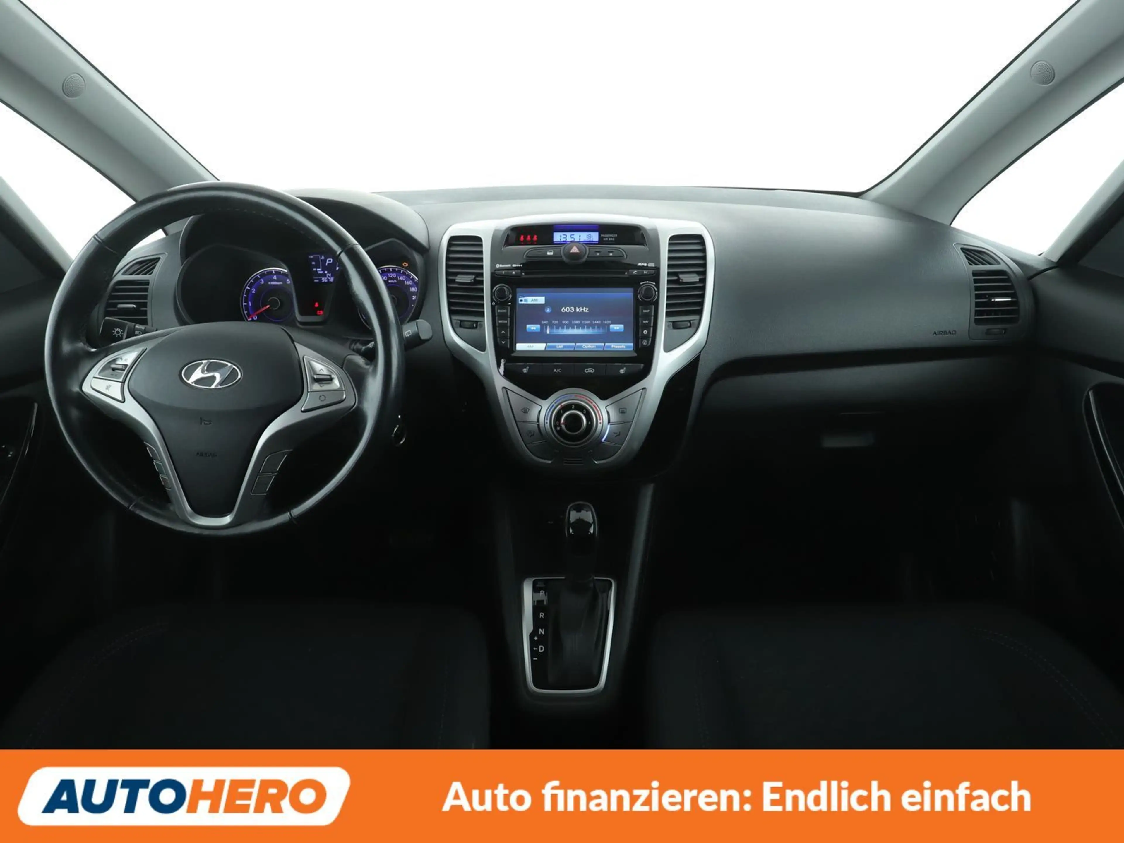 Hyundai iX20 1.6 Style Aut*NAVI*CAM*PDC*SHZ*KLIMA*GARANTIE* — photo 12