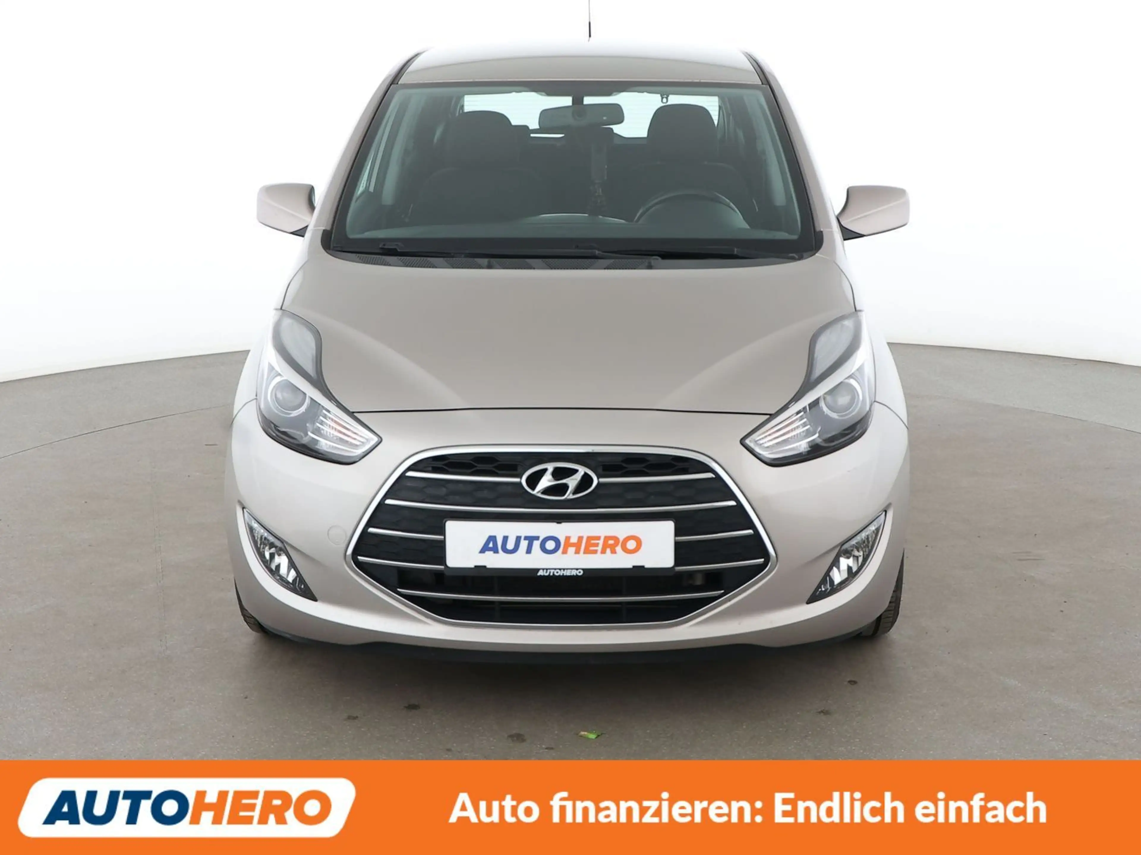 Hyundai iX20 1.6 Style Aut*NAVI*CAM*PDC*SHZ*KLIMA*GARANTIE* — photo 9