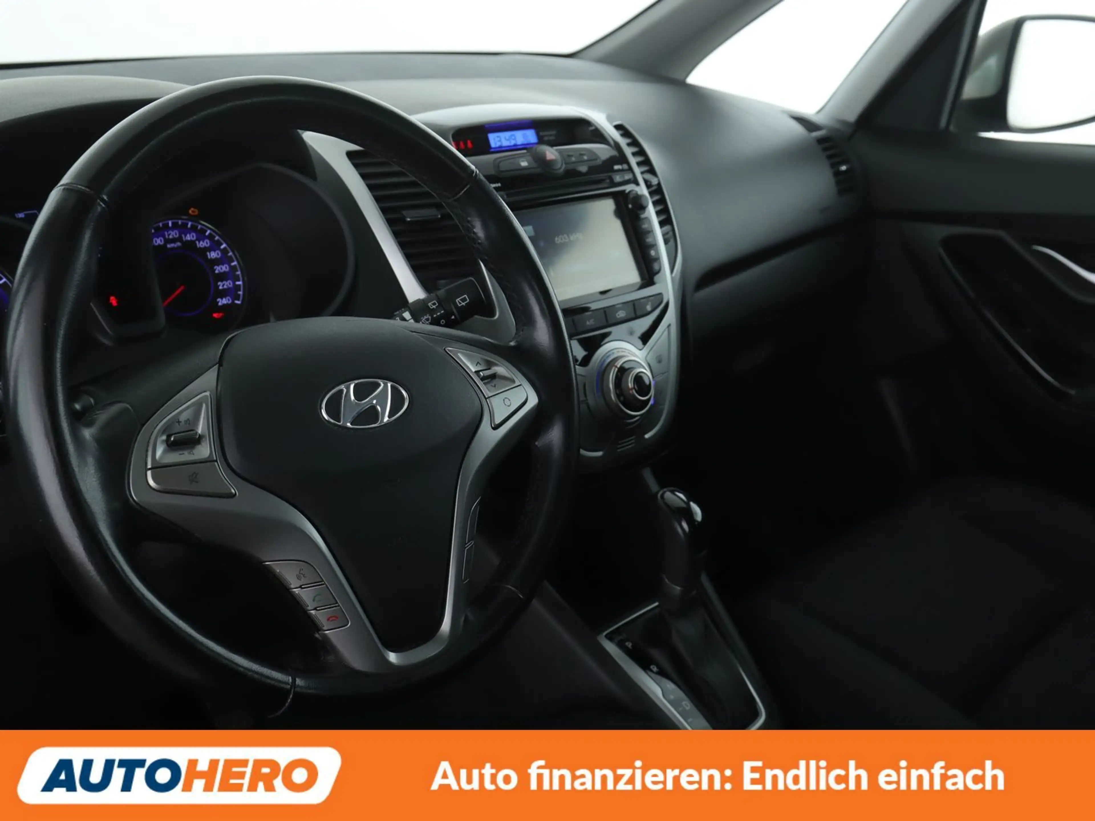 Hyundai iX20 1.6 Style Aut*NAVI*CAM*PDC*SHZ*KLIMA*GARANTIE* — photo 11