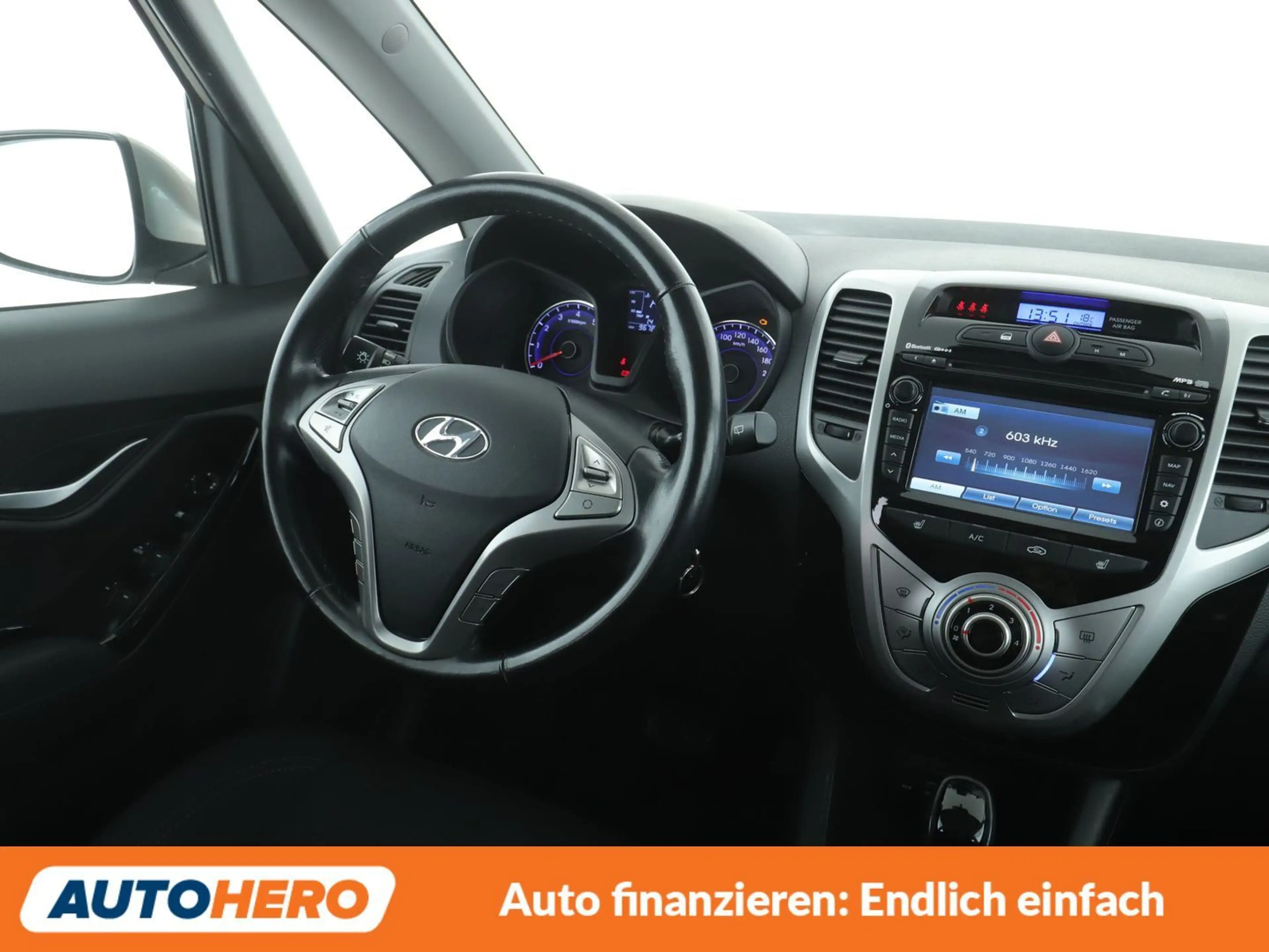 Hyundai iX20 1.6 Style Aut*NAVI*CAM*PDC*SHZ*KLIMA*GARANTIE* — photo 13