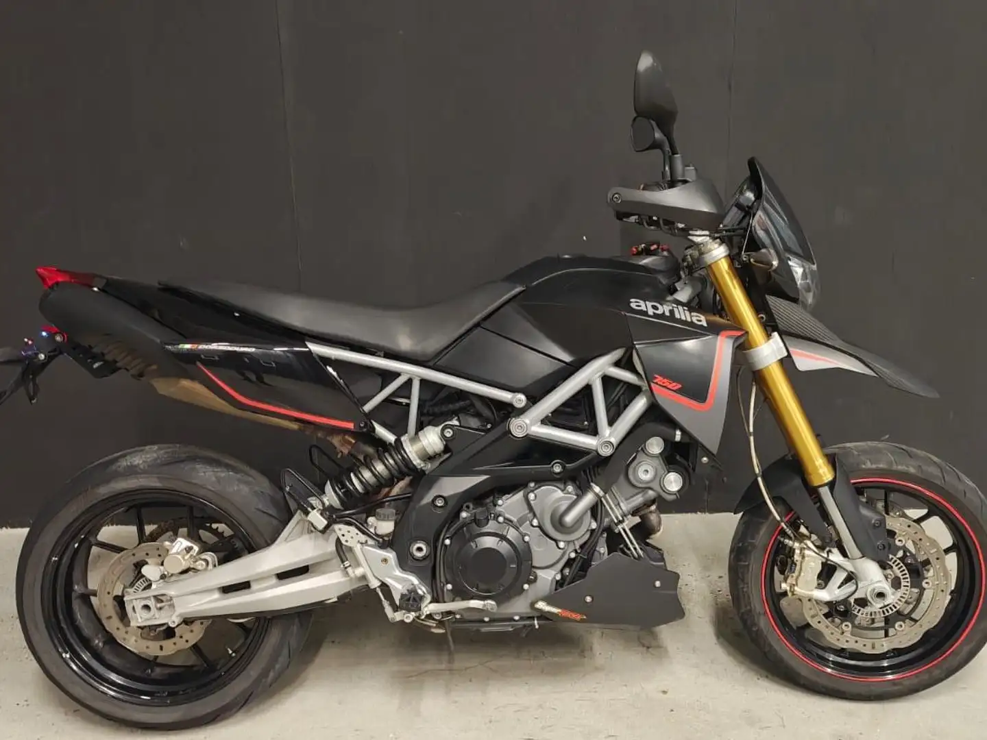 Aprilia Dorsoduro 750 - SOLO EXPORT Nero - 1