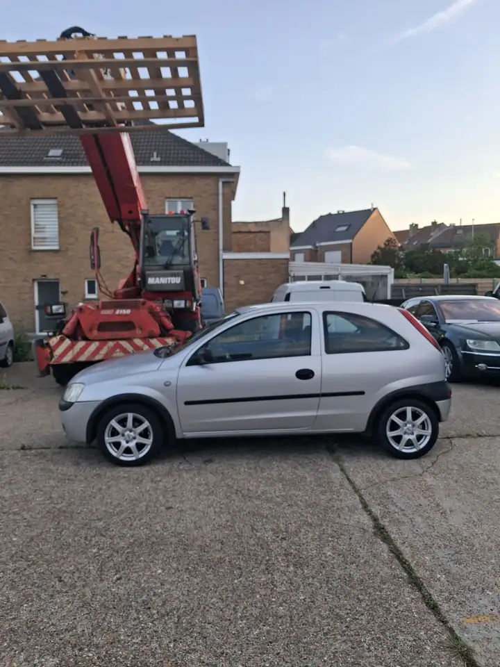 Opel Corsa 1.2 Benzine – Perfecte Staat, foto 2