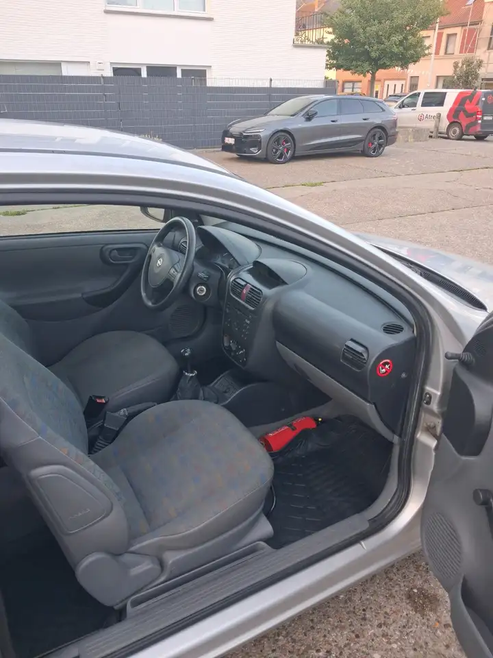 Opel Corsa 1.2 Benzine – Perfecte Staat, foto 5