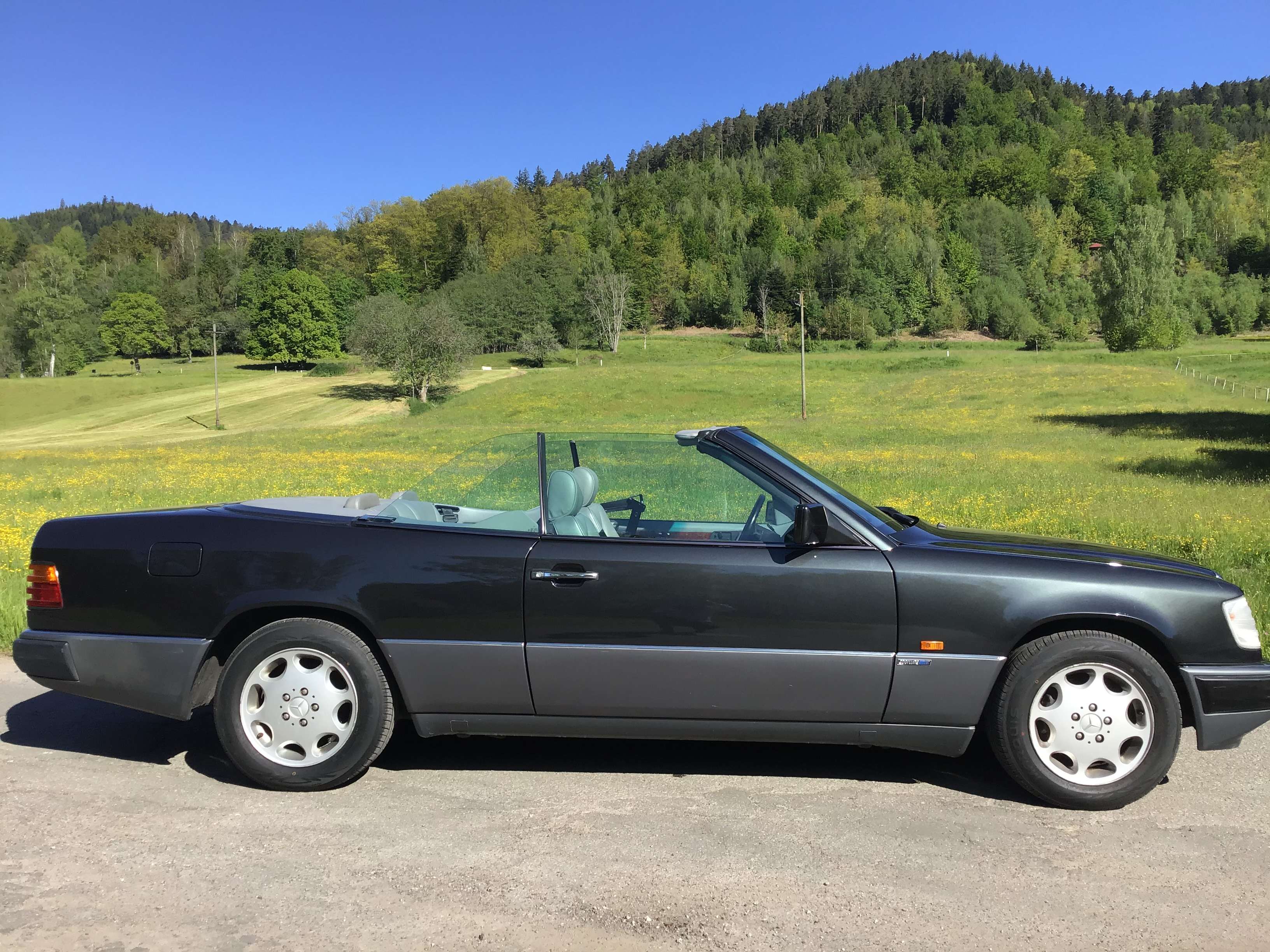 Second hand Mercedes Benz 300 3.0