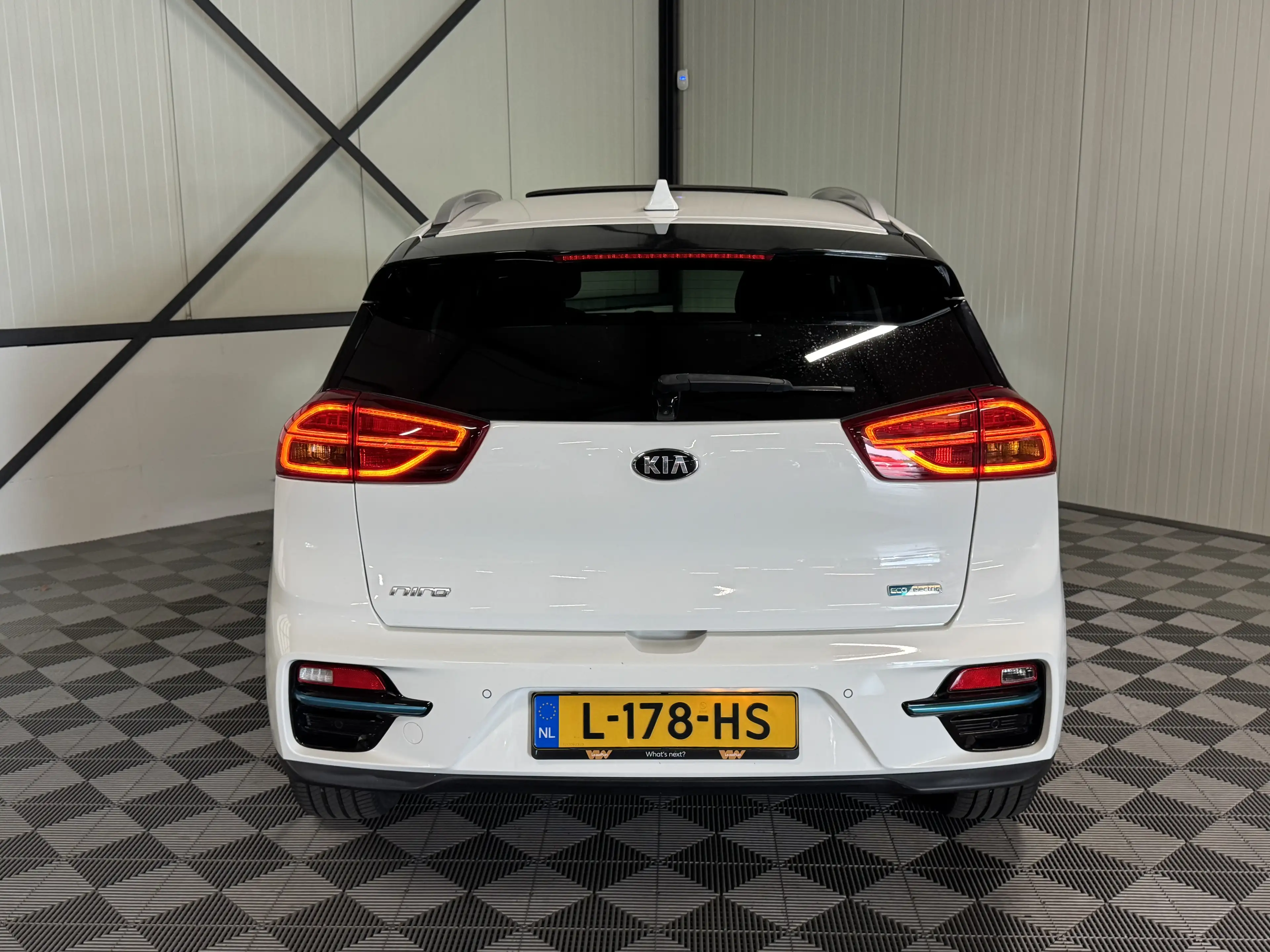 Kia e-Niro DynamicPlusLine 39kWh | SoH 99% | Navi | Camera | — photo 9