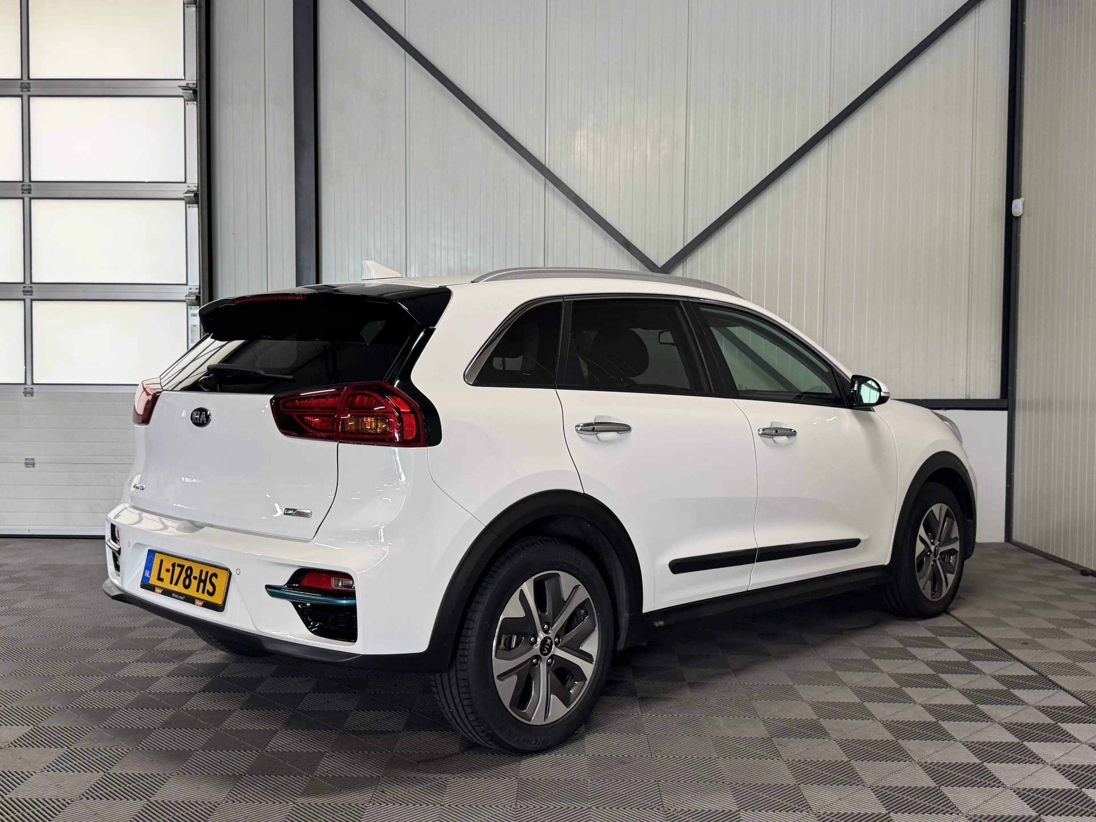 Kia e-Niro DynamicPlusLine 39kWh | SoH 99% | Navi | Camera | — photo 2