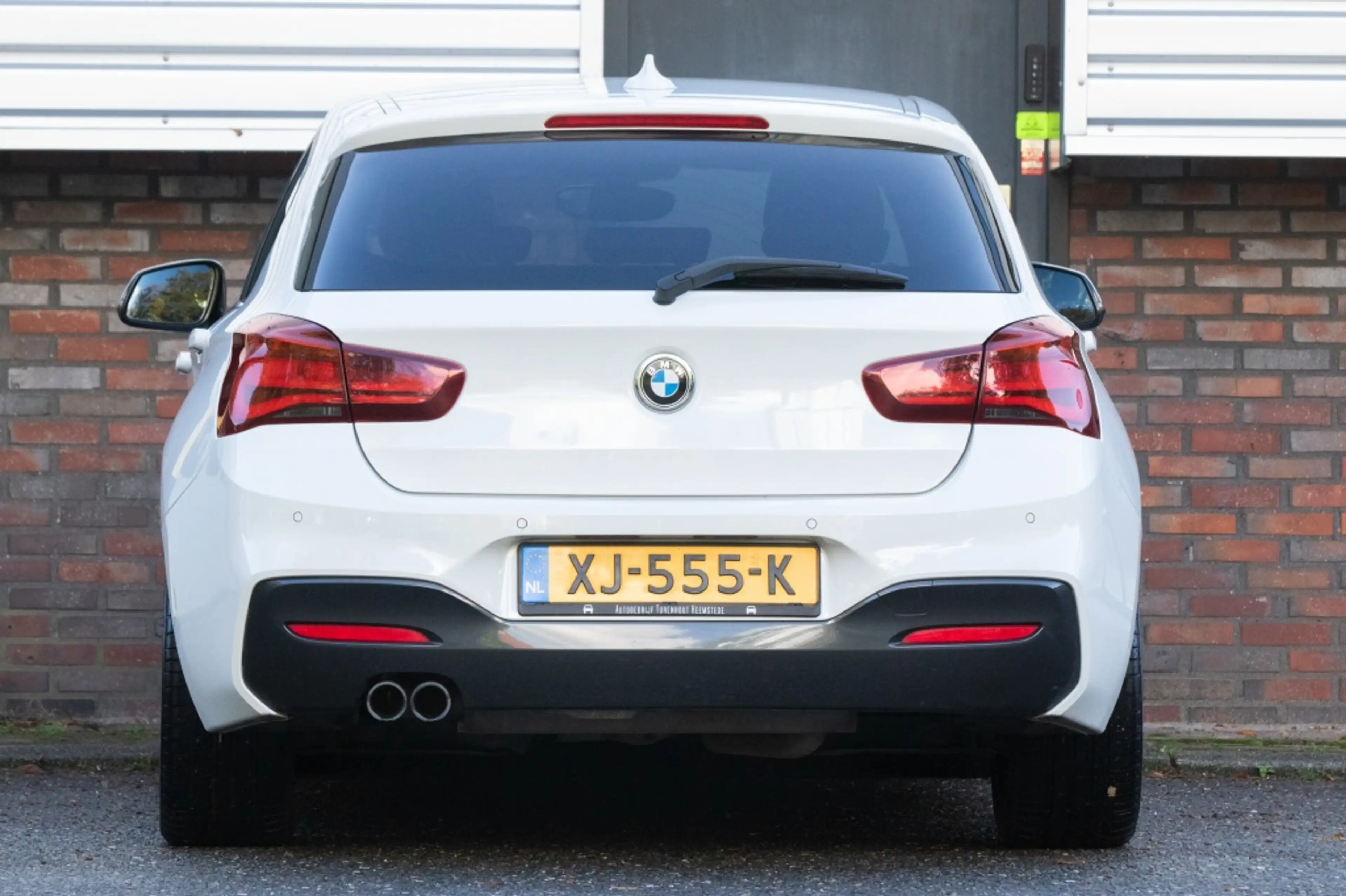 BMW 120 1 Limousine 5-trg. i Edition M Sport Shadow — photo 4