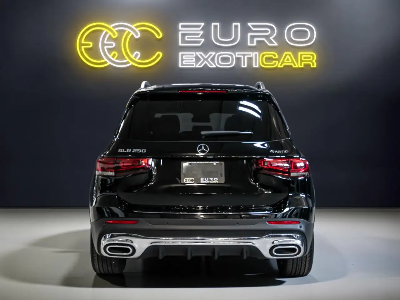 Mercedes-Benz GLB снимка Mercedes-Benz GLB