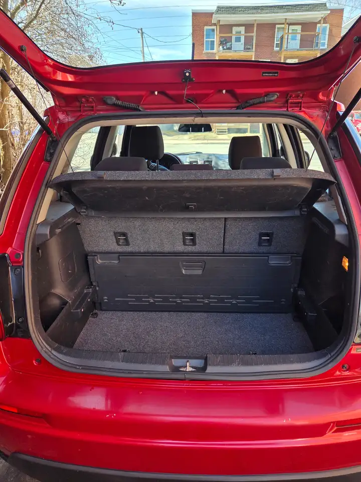 Suzuki SX4 снимка Suzuki SX4