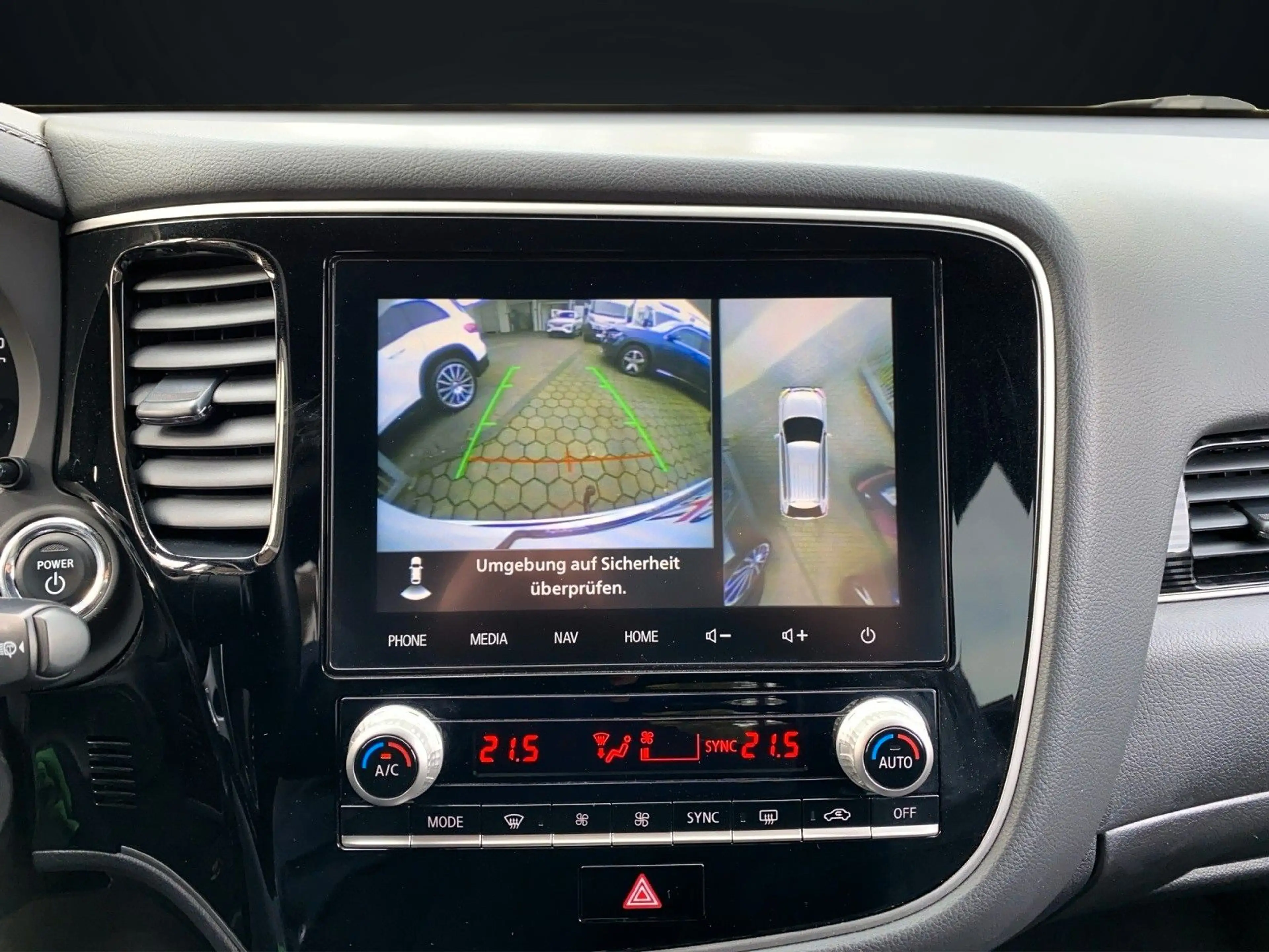 Mitsubishi Outlander 2,4 PHEV 4WD SPIRIT NAVI-KAMERA-AHK — photo 11